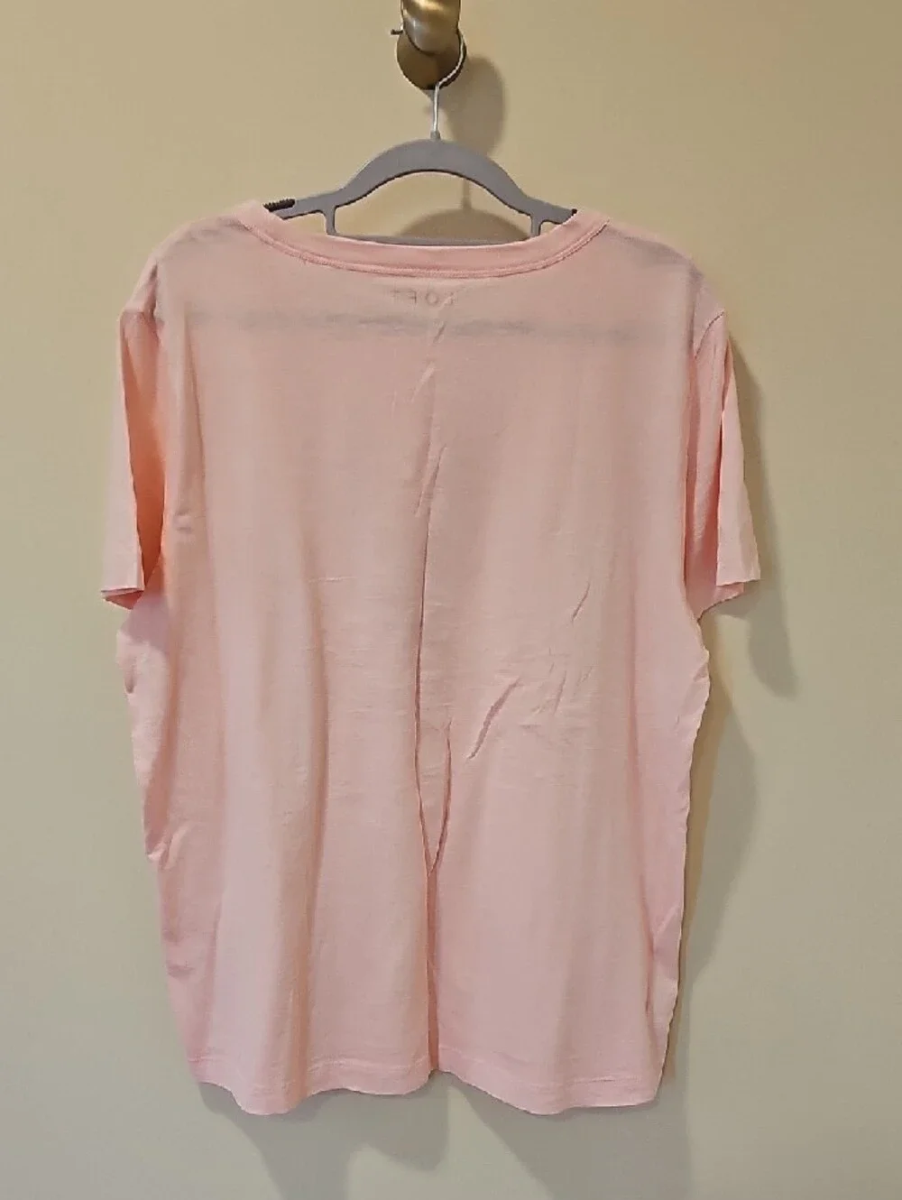 LOFT Light Pink Tee with Red Distressed Lobster Graphic; EUC; Size XL - Picture 4 of 4